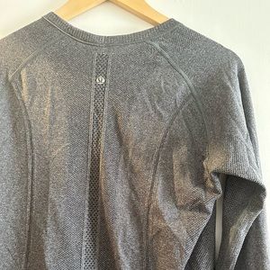 Swiftly Tech Long-Sleeve Shirt 2.0 Race Length